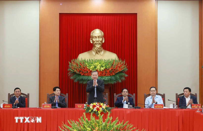 Công bố dự thảo các văn kiện Đại hội XIV để lấy ý kiến Nhân dân- Ảnh 1. Công bố dự thảo các văn kiện Đại hội XIV để lấy ý kiến Nhân dân- Ảnh 1.