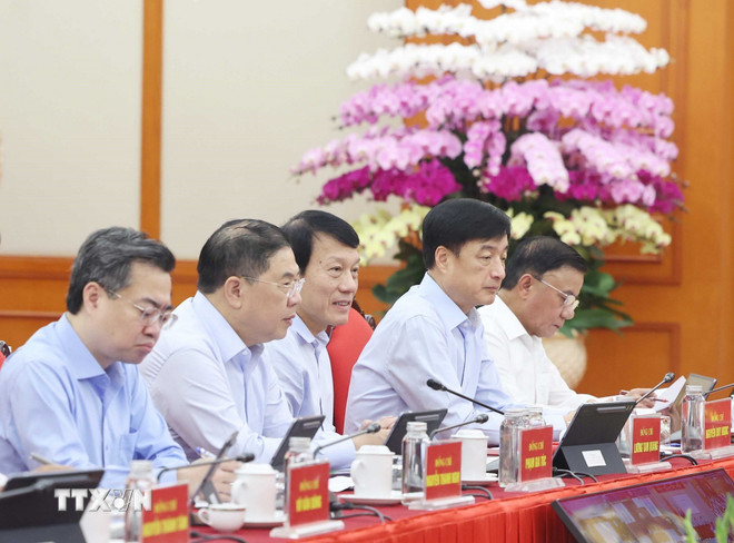 Tổng Bí thư: Phải lấy tháo gỡ điểm nghẽn thể chế làm nhiệm vụ đột phá hàng đầu- Ảnh 3. Tổng Bí thư: Phải lấy tháo gỡ điểm nghẽn thể chế làm nhiệm vụ đột phá hàng đầu- Ảnh 3.