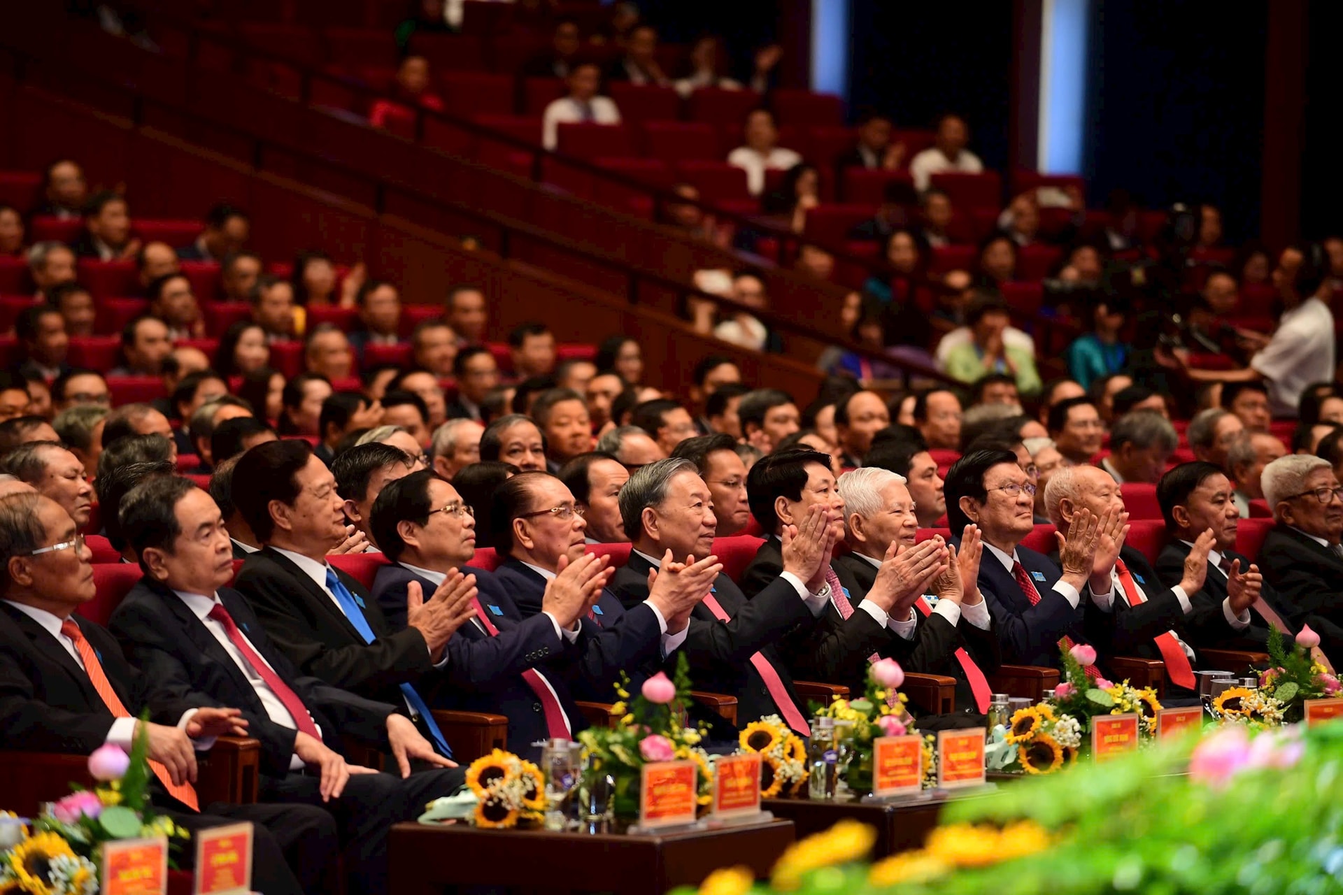 Xây dựng, phát triển Thủ đô Văn minh, Hiện đại, Hạnh phúc, cùng cả nước vững bước tiến vào kỷ nguyên vươn mình của dân tộc- Ảnh 2.