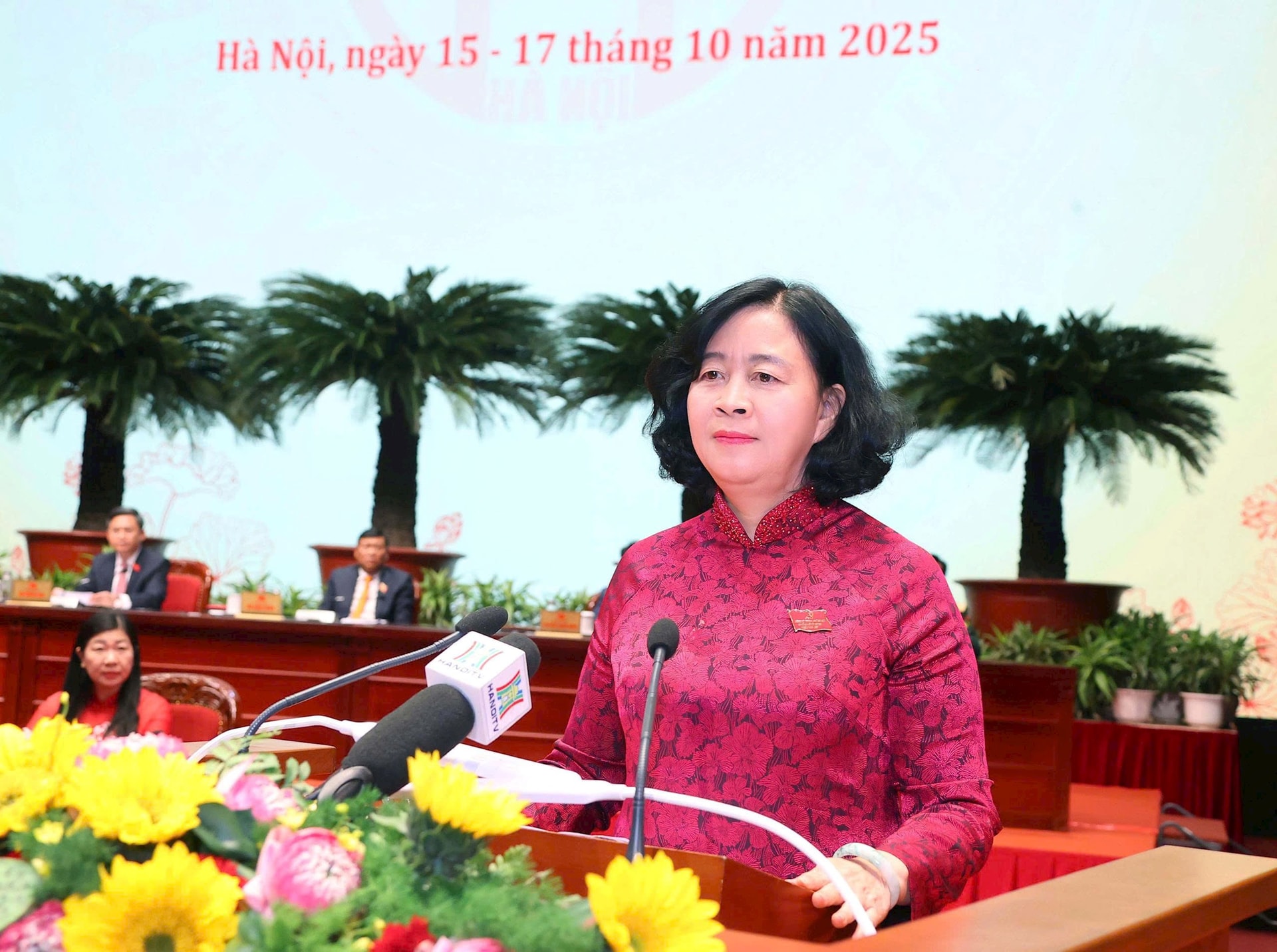 Đại hội đại biểu Đảng bộ thành phố Hà Nội khóa XVIII thành công tốt đẹp- Ảnh 10. Đại hội đại biểu Đảng bộ thành phố Hà Nội khóa XVIII thành công tốt đẹp- Ảnh 10.
