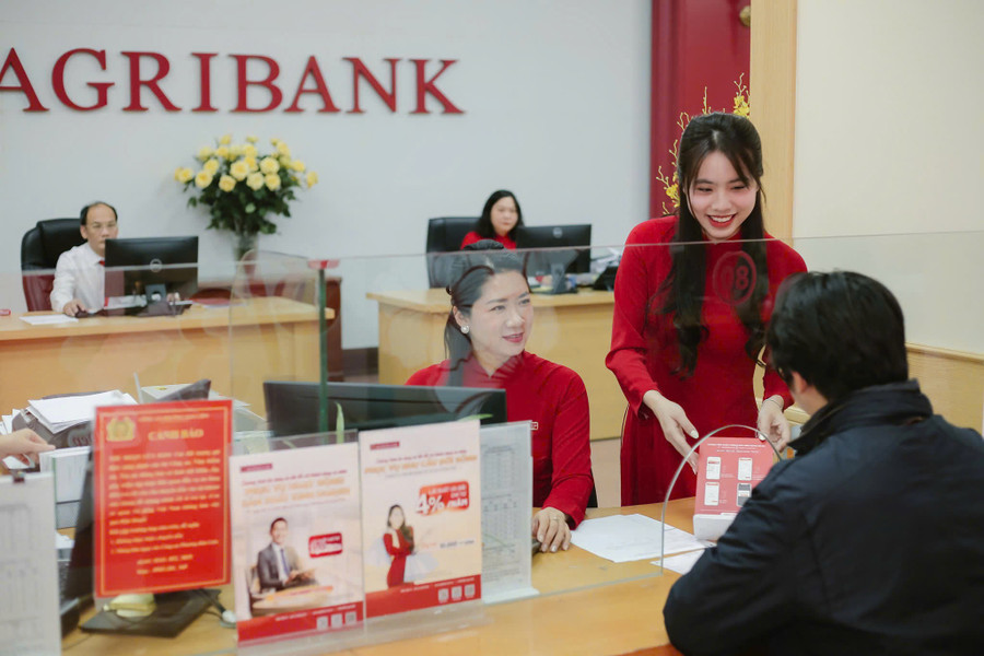 Agribank đẩy mạnh sắp xếp tổ chức mạng lưới theo hướng tăng cường dư địa cho phát triển "tam nông"- Ảnh 4.