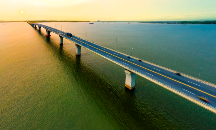 Công trình vượt biển gần 16km dài nhất Việt Nam, thuộc top Đông Nam Á, xóa bỏ bến phà hoạt động nhiều năm- Ảnh 1. Công trình vượt biển gần 16km dài nhất Việt Nam, thuộc top Đông Nam Á, xóa bỏ bến phà hoạt động nhiều năm- Ảnh 1.