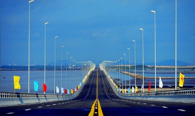 Công trình vượt biển gần 16km dài nhất Việt Nam, thuộc top Đông Nam Á, xóa bỏ bến phà hoạt động nhiều năm- Ảnh 2. Công trình vượt biển gần 16km dài nhất Việt Nam, thuộc top Đông Nam Á, xóa bỏ bến phà hoạt động nhiều năm- Ảnh 2.