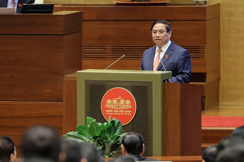 Thủ tướng: Kinh tế Việt Nam khẳng định đủ sức chống chịu trước các cú sốc bên ngoài, tăng trưởng cao hàng đầu thế giới- Ảnh 1. Thủ tướng: Kinh tế Việt Nam khẳng định đủ sức chống chịu trước các cú sốc bên ngoài, tăng trưởng cao hàng đầu thế giới- Ảnh 1.