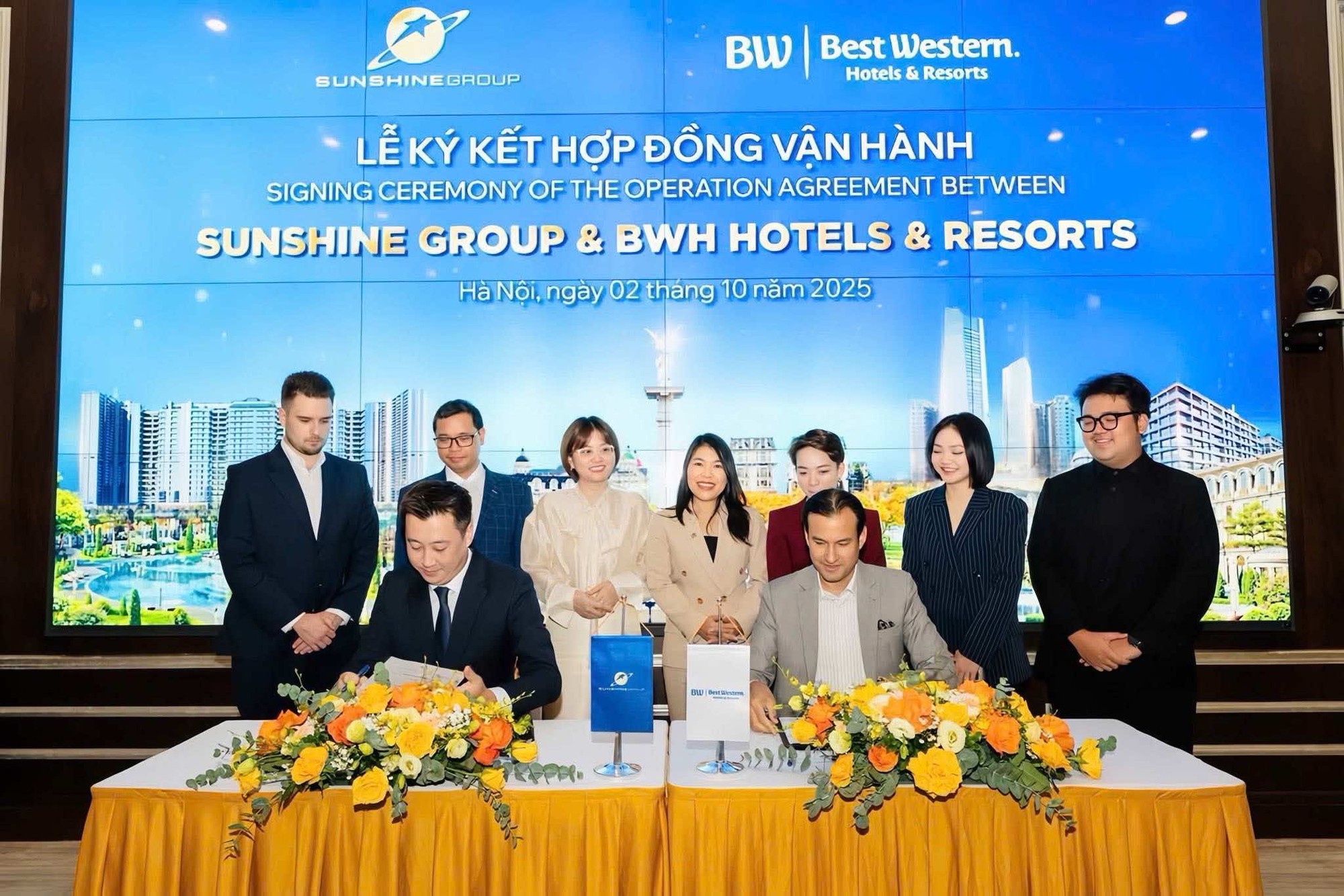“Deal hời” trên livestream Sunshine Group tối 17/10: Nhà phố 75m2 Noble Palace Tay Thang Long chốt thấp hơn thị trường gần 5 tỷ đồng- Ảnh 4. “Deal hời” trên livestream Sunshine Group tối 17/10: Nhà phố 75m2 Noble Palace Tay Thang Long chốt thấp hơn thị trường gần 5 tỷ đồng- Ảnh 4.