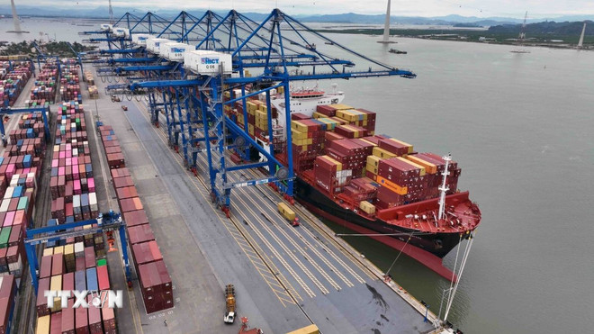 Quyết liệt thực hiện kế hoạch 5 năm 2026-2030, phấn đấu GDP 10%/năm trở lên- Ảnh 1. Quyết liệt thực hiện kế hoạch 5 năm 2026-2030, phấn đấu GDP 10%/năm trở lên- Ảnh 1.