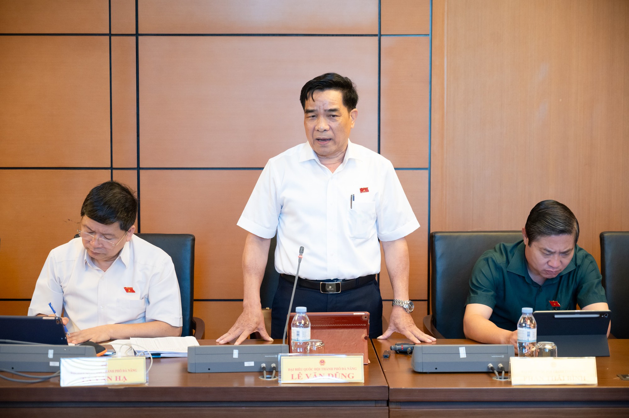 Phó Chủ tịch Quốc hội Nguyễn Đức Hải: Cần kết hợp đầu tư công và đầu tư tư nhân để thúc đẩy động lực tăng trưởng- Ảnh 7. Phó Chủ tịch Quốc hội Nguyễn Đức Hải: Cần kết hợp đầu tư công và đầu tư tư nhân để thúc đẩy động lực tăng trưởng- Ảnh 7.