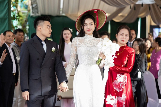 Gia thế chồng sắp cưới của Đỗ Thị Hà: Doanh nghiệp lớn trong xây dựng hạ tầng, là cái tên bảo chứng nhiều công trình trọng điểm quốc gia- Ảnh 1. Gia thế chồng sắp cưới của Đỗ Thị Hà: Doanh nghiệp lớn trong xây dựng hạ tầng, là cái tên bảo chứng nhiều công trình trọng điểm quốc gia- Ảnh 1.