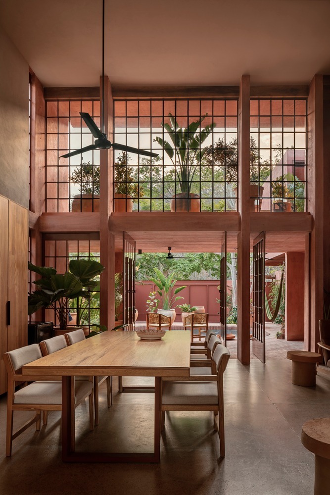 Ngôi nhà Đỏ: Tổ ấm mang bản sắc Oaxaca giữa lòng đô thị- Ảnh 3. Ngôi nhà Đỏ: Tổ ấm mang bản sắc Oaxaca giữa lòng đô thị- Ảnh 3.