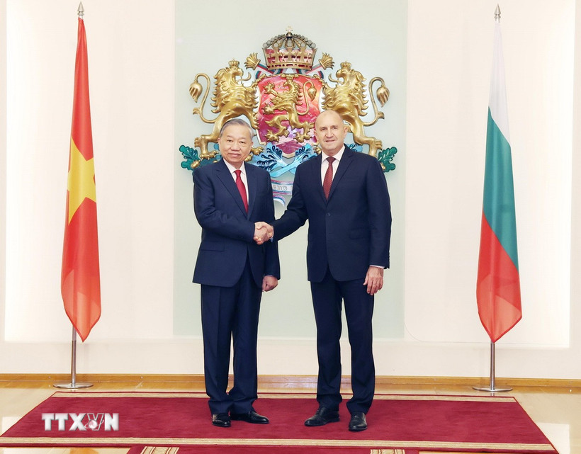 Tuyên bố chung về việc thiết lập quan hệ đối tác chiến lược Việt Nam - Bulgaria- Ảnh 1. Tuyên bố chung về việc thiết lập quan hệ đối tác chiến lược Việt Nam - Bulgaria- Ảnh 1.