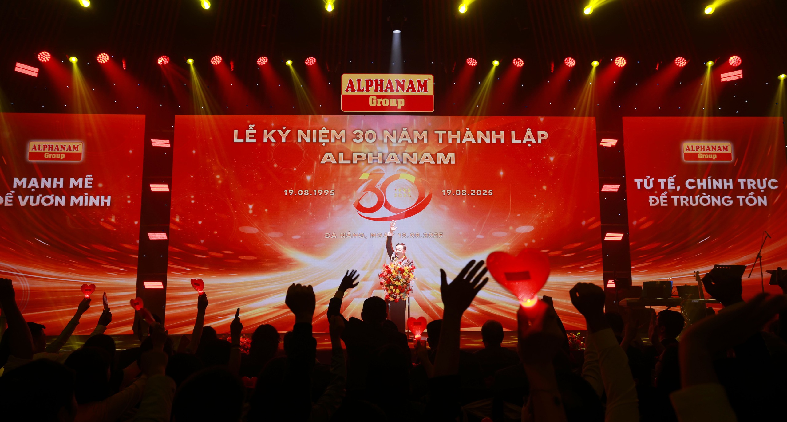 Alphanam: "Mũi thuyền xé sóng" chinh phục giấc mơ lớn- Ảnh 21. Alphanam: "Mũi thuyền xé sóng" chinh phục giấc mơ lớn- Ảnh 21.