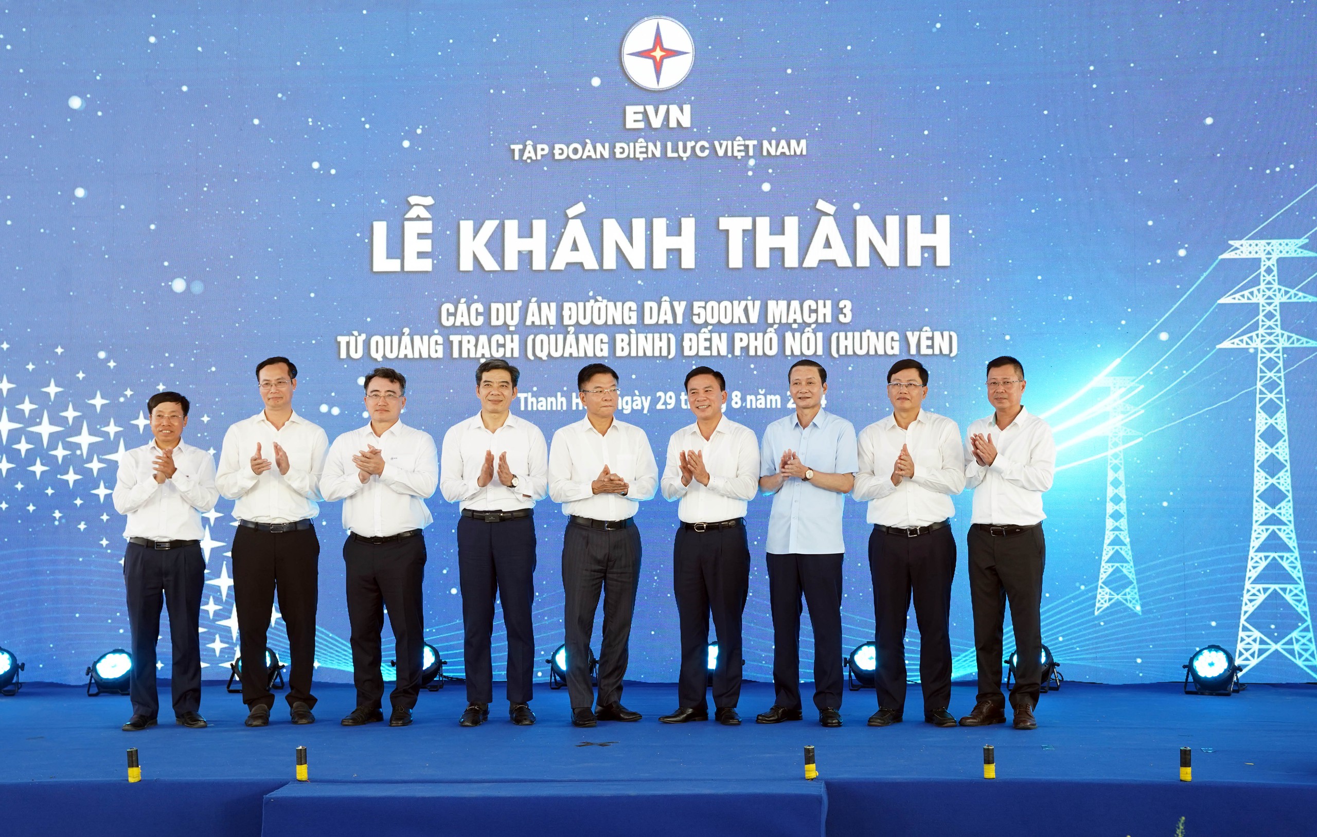Alphanam: "Mũi thuyền xé sóng" chinh phục giấc mơ lớn- Ảnh 9. Alphanam: "Mũi thuyền xé sóng" chinh phục giấc mơ lớn- Ảnh 9.