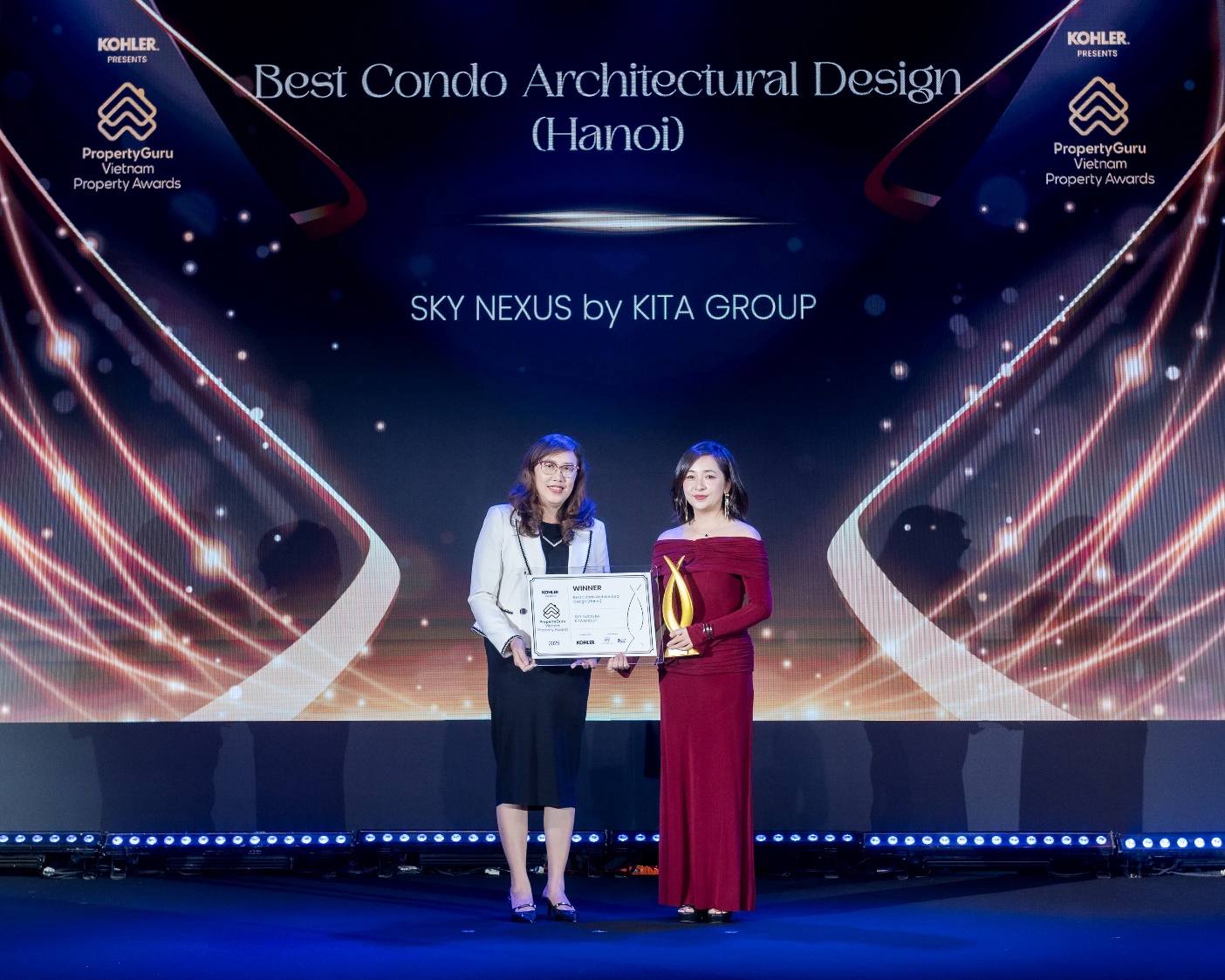 KITA Group ghi dấu ấn mạnh mẽ tại PropertyGuru Vietnam Property Awards 2025 với “cú hat-trick” giải thưởng danh giá- Ảnh 3. D:\HỢP TÁC TRUYỀN THÔNG\PROPERTYGURU 2025\GALA\www.SNAPP.media HR_3585.jpg