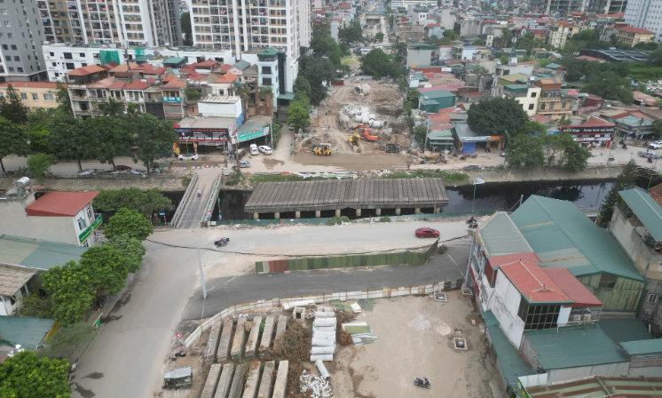 Bắt đầu khởi động lại cây cầu thuộc tuyến đường nghìn tỷ 'đắp chiếu' nhiều năm giữa lòng Hà Nội- Ảnh 1. Bắt đầu khởi động lại cây cầu thuộc tuyến đường nghìn tỷ 'đắp chiếu' nhiều năm giữa lòng Hà Nội- Ảnh 1.