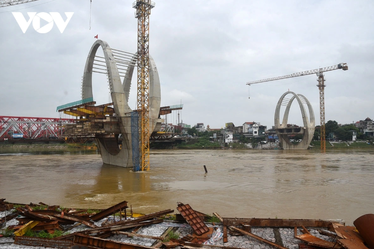 Cây cầu 1.800 tỷ thay thế cây cầu hơn 100 tuổi sẽ bị phá dỡ ở Hà Nội chậm tiến độ, Bộ Xây dựng chốt hạn hoàn thành- Ảnh 2.