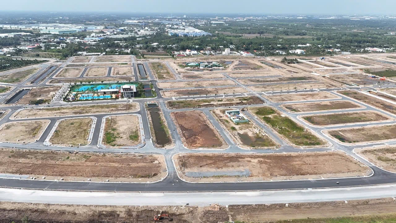 Đầu tư đất nền: Linh hoạt trong chính sách, thận trọng với pháp lý- Ảnh 1.