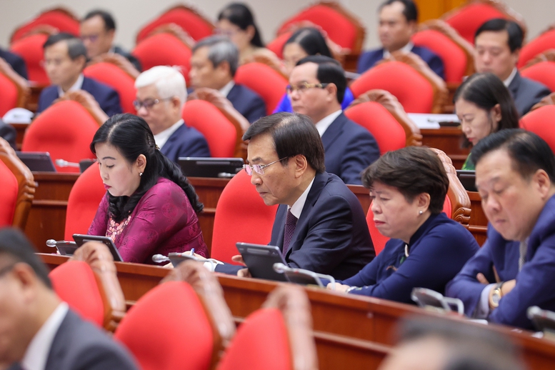 Khai mạc Hội nghị Trung ương lần thứ 13- Ảnh 5.