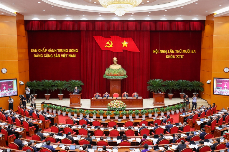 Khai mạc Hội nghị Trung ương lần thứ 13- Ảnh 1.