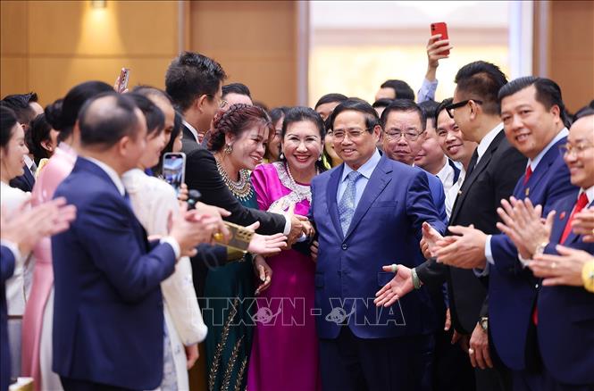 Thủ tướng Phạm Minh Chính gặp mặt đại diện doanh nghiệp nhân ngày Doanh nhân Việt Nam- Ảnh 2. Thủ tướng Phạm Minh Chính gặp mặt đại diện doanh nghiệp nhân ngày Doanh nhân Việt Nam- Ảnh 2.