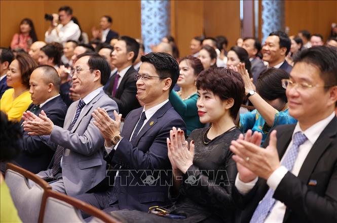 Thủ tướng Phạm Minh Chính gặp mặt đại diện doanh nghiệp nhân ngày Doanh nhân Việt Nam- Ảnh 11. Thủ tướng Phạm Minh Chính gặp mặt đại diện doanh nghiệp nhân ngày Doanh nhân Việt Nam- Ảnh 11.