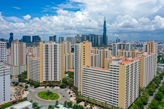 Tín dụng đổ mạnh vào bất động sản, thị trường vẫn chưa thoát trầm lắng- Ảnh 1.