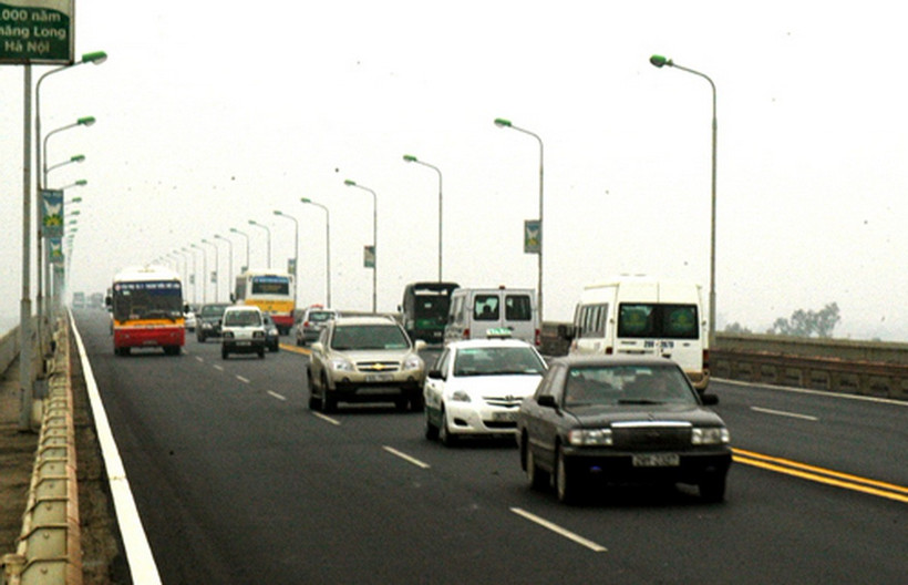 Hà Nội chi hơn 12 tỷ đồng sửa chữa hai đầu cầu Thăng Long- Ảnh 1.