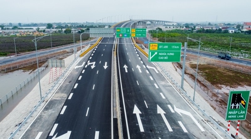 Cao tốc nằm ở cạnh đáy tam giác Đồng bằng sông Hồng sẽ hoàn thành vào năm 2026- Ảnh 2.