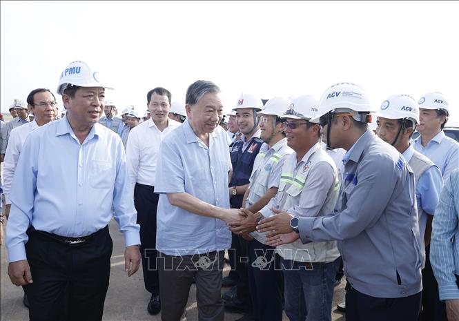 Tổng Bí thư Tô Lâm thăm Dự án Cảng Hàng không quốc tế Long Thành- Ảnh 5. Tổng Bí thư Tô Lâm thăm Dự án Cảng Hàng không quốc tế Long Thành- Ảnh 5.