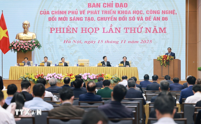 "Thúc đẩy phát triển khoa học, công nghệ, đổi mới sáng tạo, chuyển đổi số nhanh nhưng phải bền vững"- Ảnh 2.