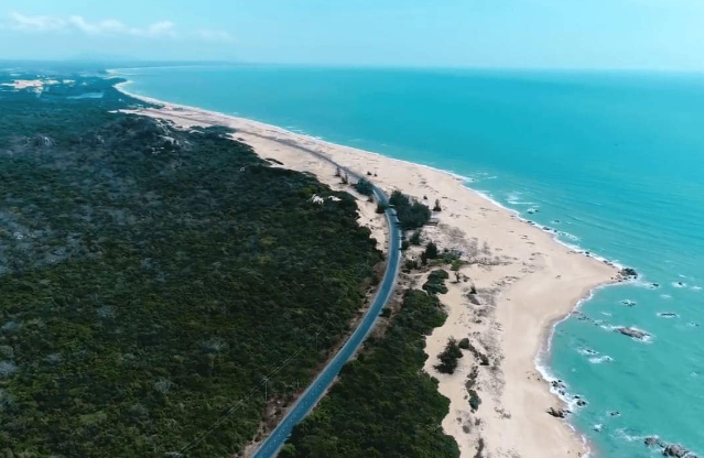 ‘Viên ngọc thô của du lịch miền Nam’ sẽ trở thành trung tâm du lịch sinh thái, nghỉ dưỡng xanh- Ảnh 1. ‘Viên ngọc thô của du lịch miền Nam’ sẽ trở thành trung tâm du lịch sinh thái, nghỉ dưỡng xanh- Ảnh 1.