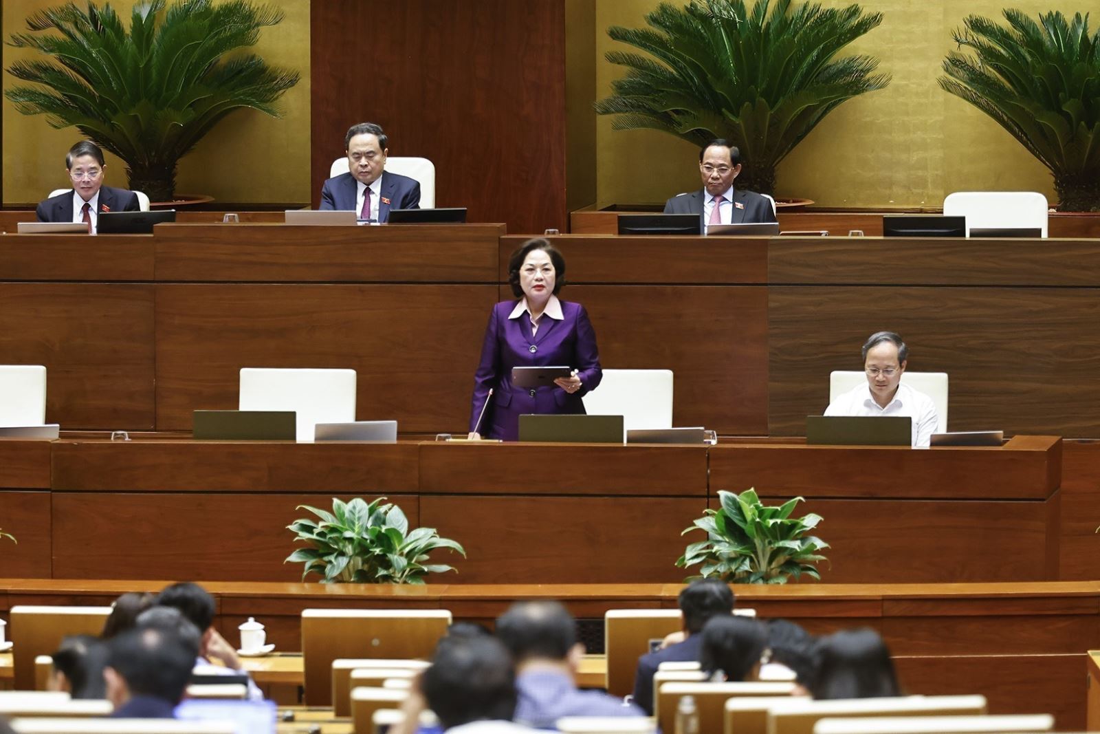 Quốc hội thảo luận nhiều nội dung quan trọng, biểu quyết thông qua Nghị quyết về phương án phân bổ ngân sách- Ảnh 4. Quốc hội thảo luận nhiều nội dung quan trọng, biểu quyết thông qua Nghị quyết về phương án phân bổ ngân sách- Ảnh 4.