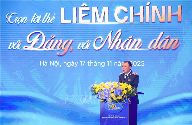 Công tác thanh tra cần chuyển trọng tâm từ "xử lý vi phạm" sang "phòng ngừa từ sớm, từ xa"- Ảnh 3. Công tác thanh tra cần chuyển trọng tâm từ "xử lý vi phạm" sang "phòng ngừa từ sớm, từ xa"- Ảnh 3.