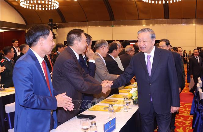 Công tác thanh tra cần chuyển trọng tâm từ "xử lý vi phạm" sang "phòng ngừa từ sớm, từ xa"- Ảnh 5. Công tác thanh tra cần chuyển trọng tâm từ "xử lý vi phạm" sang "phòng ngừa từ sớm, từ xa"- Ảnh 5.