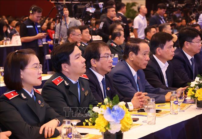 Công tác thanh tra cần chuyển trọng tâm từ "xử lý vi phạm" sang "phòng ngừa từ sớm, từ xa"- Ảnh 6. Công tác thanh tra cần chuyển trọng tâm từ "xử lý vi phạm" sang "phòng ngừa từ sớm, từ xa"- Ảnh 6.