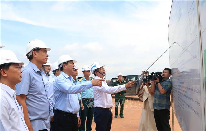 Bộ Xây dựng kiểm tra sân bay Long Thành, cao tốc Biên Hòa - Vũng Tàu- Ảnh 1. Bộ Xây dựng kiểm tra sân bay Long Thành, cao tốc Biên Hòa - Vũng Tàu- Ảnh 1.