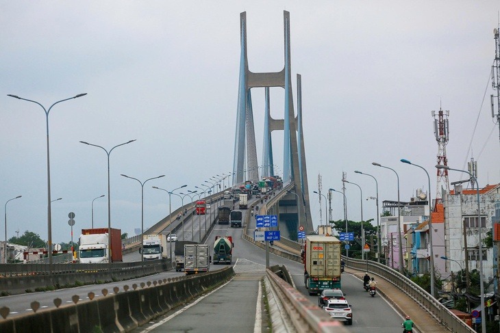 Tỉnh rộng nhất miền Nam ‘lên đời’ hạ tầng giao thông: Sắp khởi công loạt dự án kết nối siêu sân bay và thành phố giàu nhất cả nước- Ảnh 2. Tỉnh rộng nhất miền Nam ‘lên đời’ hạ tầng giao thông: Sắp khởi công loạt dự án kết nối siêu sân bay và thành phố giàu nhất cả nước- Ảnh 2.