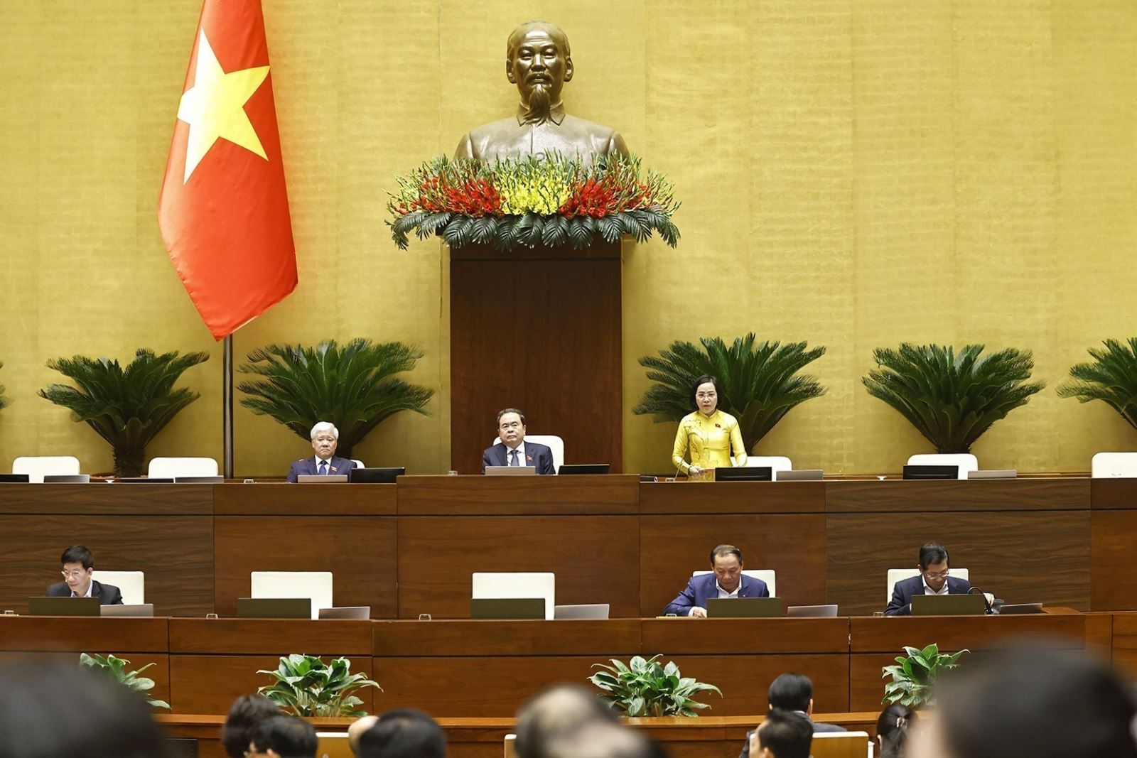 Ngày 25/11, Quốc hội thảo luận về chủ trương đầu tư hai Chương trình Mục tiêu quốc gia giai đoạn 2026 - 2035- Ảnh 1.