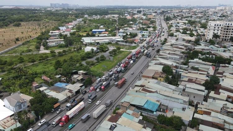 Sau sáp nhập, đô thị vệ tinh nào của TP.HCM tăng tốc trên thị trường bất động sản?- Ảnh 1.