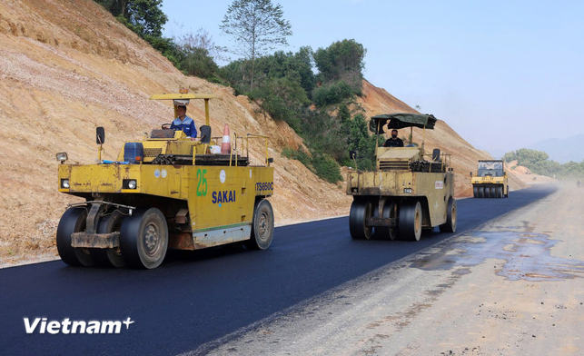 Sắp thông xe tuyến cao tốc Tuyên Quang - Hà Giang, rút ngắn kết nối từ 4 giờ còn chưa đầy 1 giờ- Ảnh 1.