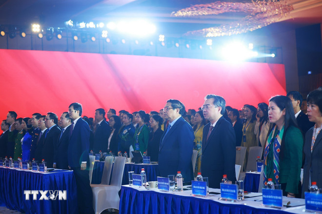 Thủ tướng: Doanh nghiệp, doanh nhân trẻ thực hiện 6 tiên phong, thi đua 6 nhất- Ảnh 1.