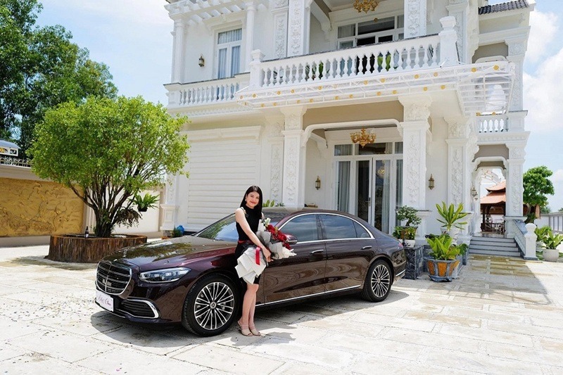 ‘Phú bà miền Tây’ rao bán biệt thự ở vị trí ‘long mạch’ với mức giá bất ngờ- Ảnh 1. ‘Phú bà miền Tây’ rao bán biệt thự ở vị trí ‘long mạch’ với mức giá bất ngờ- Ảnh 1.