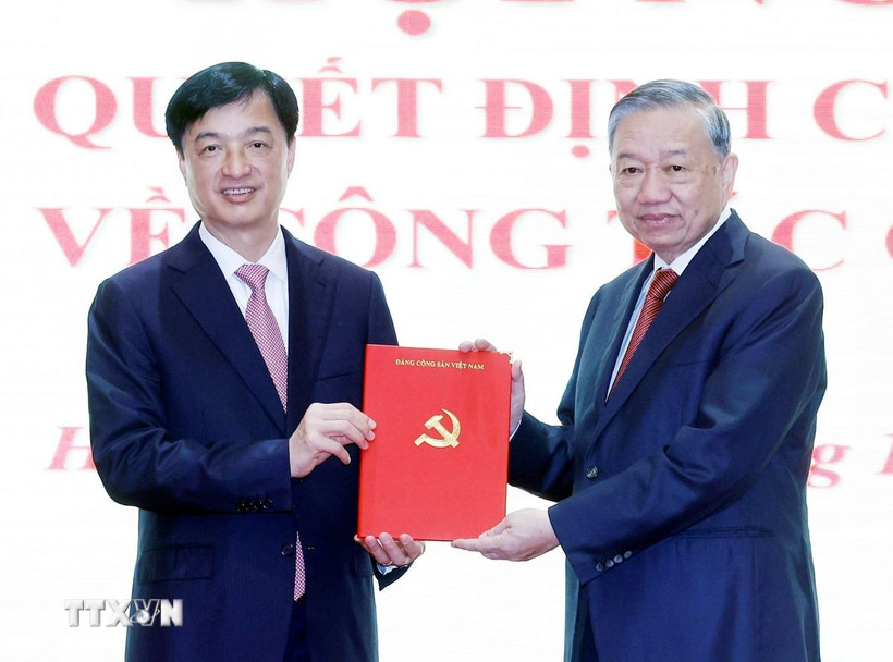 Đồng chí Nguyễn Duy Ngọc giữ chức Bí thư Thành ủy Hà Nội- Ảnh 1. Đồng chí Nguyễn Duy Ngọc giữ chức Bí thư Thành ủy Hà Nội- Ảnh 1.