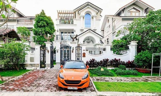 Khối bất động sản kếch xù của vợ chồng Đoàn Di Băng: 3 biệt thự vốn hàng chục tỷ, villa 400 tỷ có sự tham gia của NTK nổi tiếng- Ảnh 1. Khối bất động sản kếch xù của vợ chồng Đoàn Di Băng: 3 biệt thự vốn hàng chục tỷ, villa 400 tỷ có sự tham gia của NTK nổi tiếng- Ảnh 1.