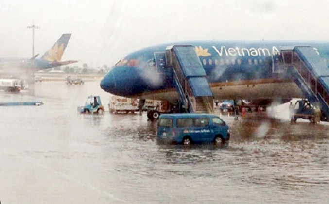 Chỉ vài giờ nữa, 5 sân bay khu vực miền Trung sẽ đóng cửa- Ảnh 1. Chỉ vài giờ nữa, 5 sân bay khu vực miền Trung sẽ đóng cửa- Ảnh 1.