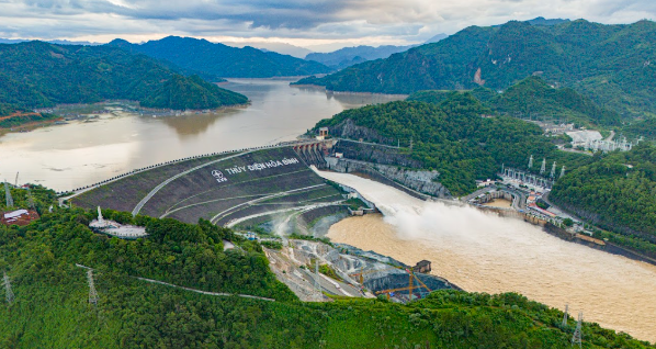 Công trình thủy điện mở rộng có quy mô lớn nhất Việt Nam của EVN sẽ hoàn thành trong tháng tới- Ảnh 1. Công trình thủy điện mở rộng có quy mô lớn nhất Việt Nam của EVN sẽ hoàn thành trong tháng tới- Ảnh 1.