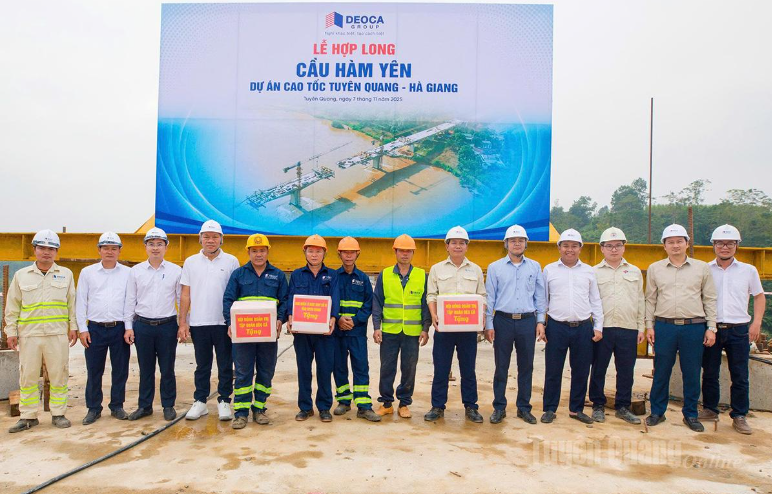 Chính thức hợp long cây cầu dài nhất tuyến cao tốc Tuyên Quang - Hà Giang, rút ngắn kết nối từ 4 giờ còn chưa đầy 1 giờ- Ảnh 1.