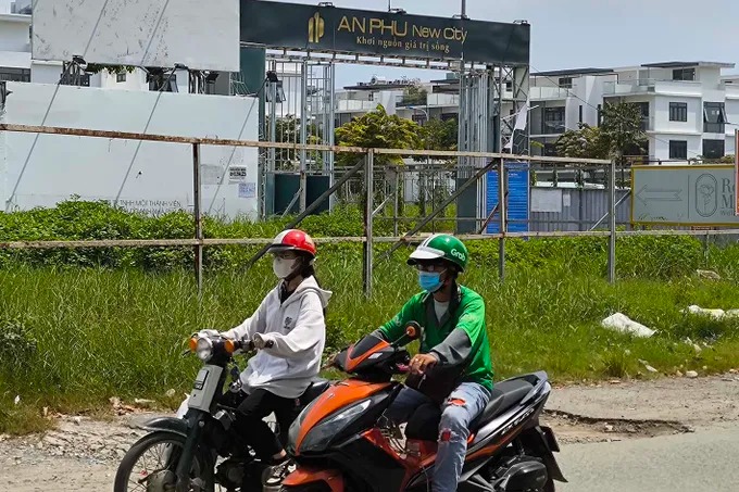 Nút giao thông lớn nhất TP. HCM vướng mắc với đất khu đô thị 30 năm chưa xây xong- Ảnh 2. Nút giao thông lớn nhất TP. HCM vướng mắc với đất khu đô thị 30 năm chưa xây xong- Ảnh 2.