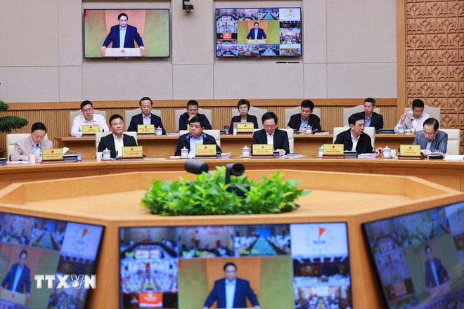Thủ tướng chủ trì Phiên họp Chính phủ thường kỳ, trực tuyến với 34 địa phương- Ảnh 1.