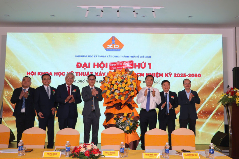 Tiến sĩ Lê Như Thạch làm Chủ tịch Hội Khoa học Kỹ thuật Xây dựng Thành phố Hồ Chí Minh- Ảnh 1. Tiến sĩ Lê Như Thạch làm Chủ tịch Hội Khoa học Kỹ thuật Xây dựng Thành phố Hồ Chí Minh- Ảnh 1.