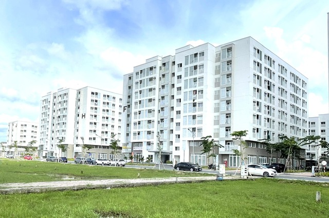 Nguồn cung nhà ở xã hội TP.HCM tăng trong bối cảnh giá nhà lập đỉnh- Ảnh 2.